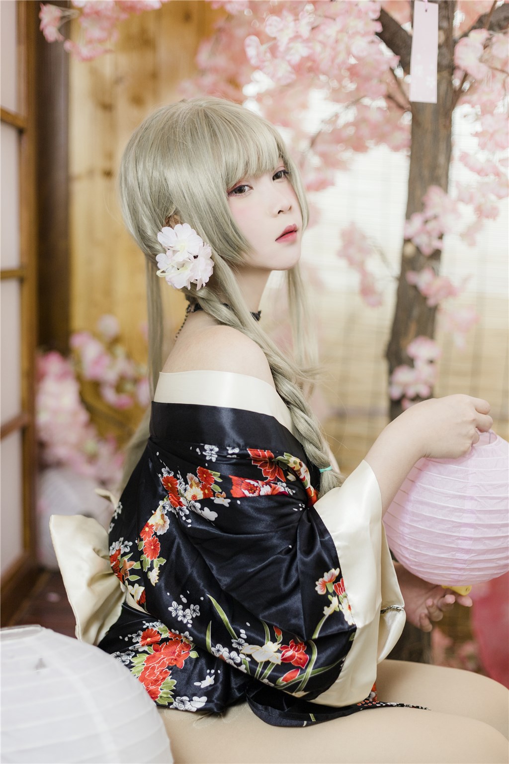 【麻豆app官网】夜色缱绻：在低语中传递出的温柔情感，让人心醉神迷